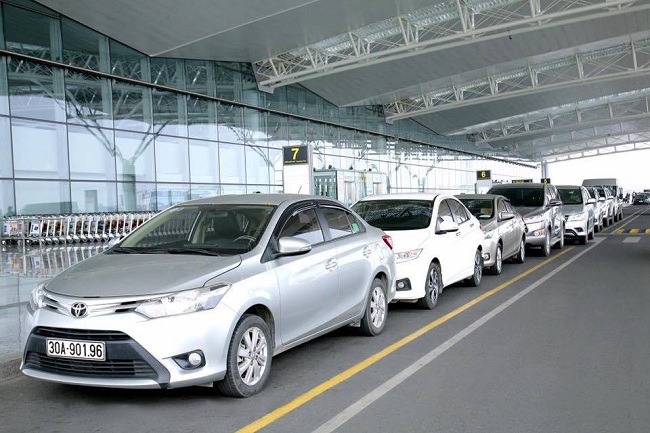 Giá xe taxi đi Nội Bài giá rẻ